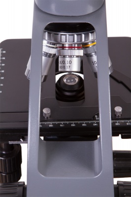 Оптический микроскоп Levenhuk 700M