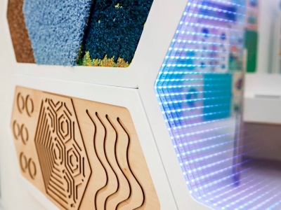 Декоративная тактильная панель с подсветкой АЛМА «Зеркало бесконечности»