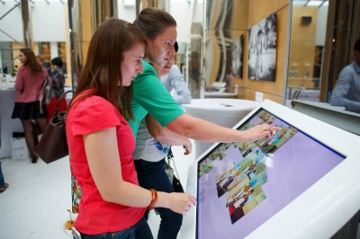 Интерактивный стол HighTable DS 32" Intel Celeron (IR/ИК)